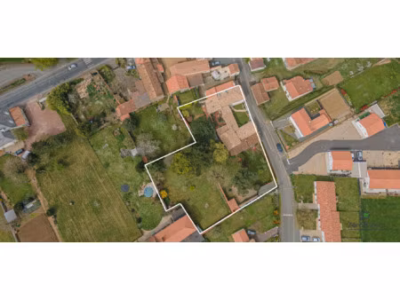 vente maison à la réorthe (85210) : à vendre / 320m² la réorthe