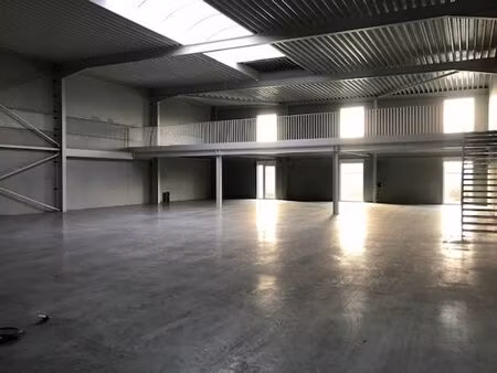 entrepôt neuf de 486 m² avec 162 m² mezzanine à vendre