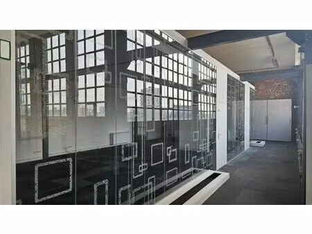 bureau (145 m2) dans un espace de coworking convivial