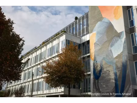 plateaux de bureaux à partir de 684 m² dans un immeuble neuf indépendant à châtillon-montr