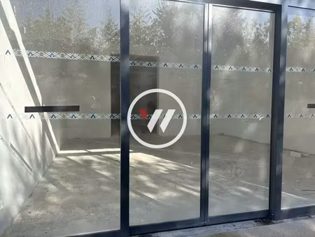 local commercial a louer