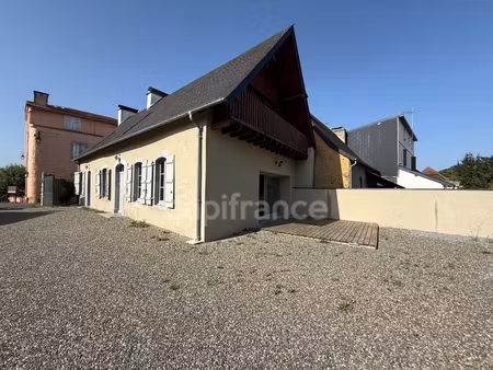 très belle bigourdane rénovée à neuf