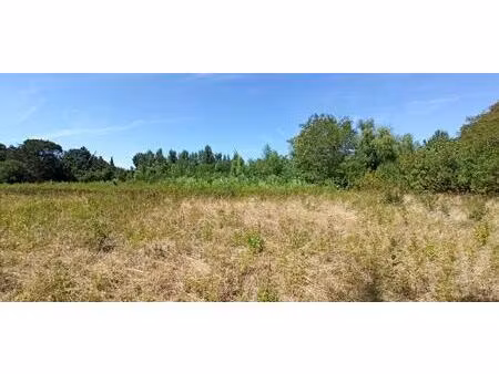 terrain constructible à castelnaudary de 428 m2
