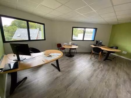 location bureau 130 m² à guipavas (29490)