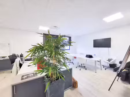 vente bureau six-fours-les-plages 83140 - - surface privée