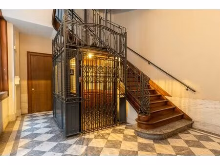 loft unique dans un bâtiment historique au cœur d'anvers