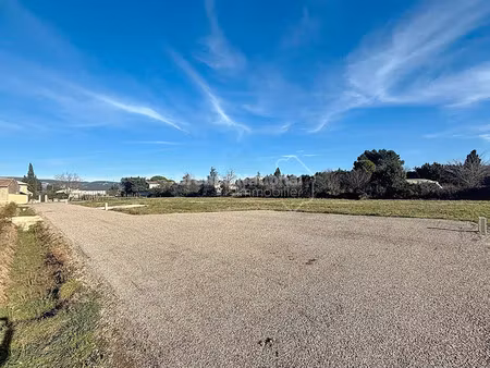 vente terrain 858 m² à l'isle-sur-la-sorgue (84800)  203 000 €