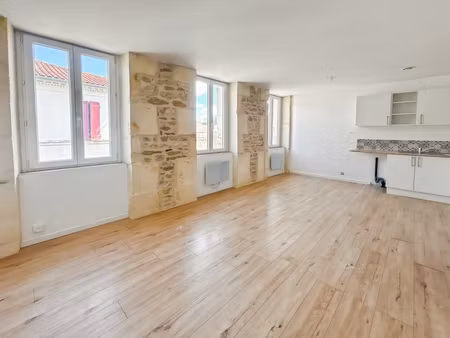 immeuble 8 pièces - 185 m²