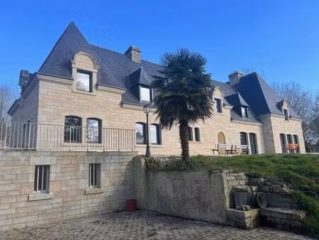 palais de 456 m² en vente briec  france