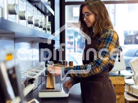 local professionnel à vendre canet en roussillon 4 pièce(s) 77m2 239 000€