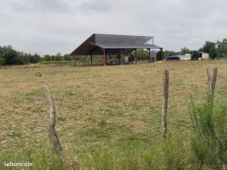 batiments avec terrain à louer