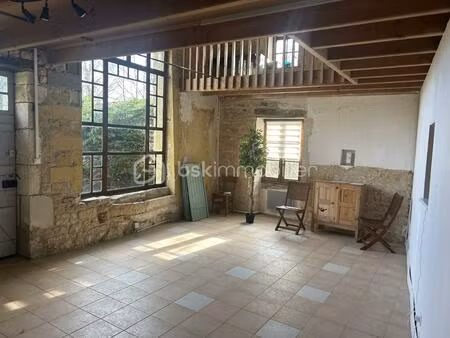 maison en pierre de 177 m² à saint-gourson