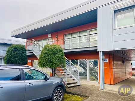 vente locaux professionnels 106.48 m² à lesparre-médoc (33340)  120 000 €