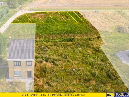 te koop  ruim villaperceel (932m²) voor open bebouwing te...