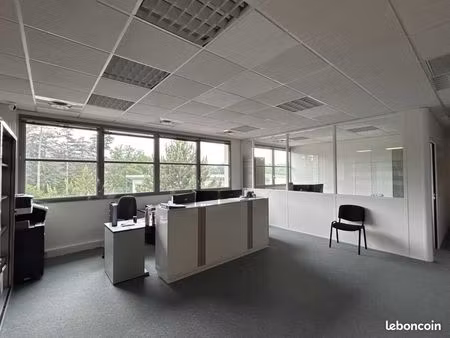 bureaux 163 m² saint genis laval