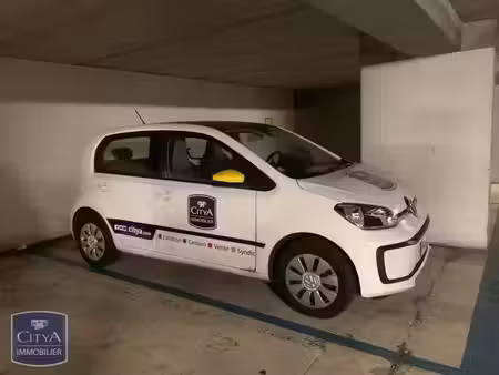 parking à louer - tours (37) - 52€