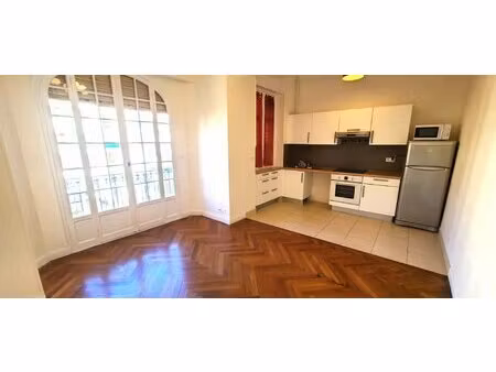 3 pieces st philippe/ parc imperial