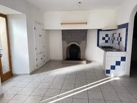 maison en pierre t4 avec remise