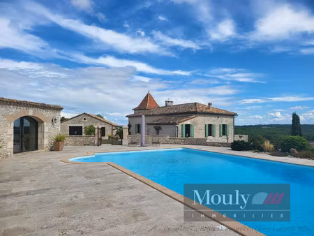 un doux reve en quercy blanc - propriete avec piscine ayant