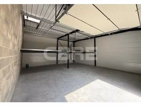 location local d'activités carbon blanc 240 m²