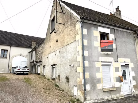 vente maison 4 pièces 94 m² à cosne-cours-sur-loire (58200)  39 000 €