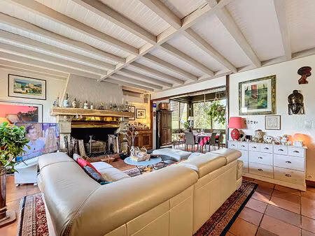 maison en viager saint aubin de medoc 8 pièce(s) 223.68 m2