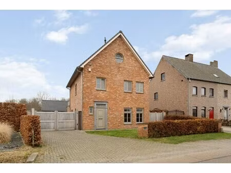 huis te koop in hoogstraten met 4 slaapkamers