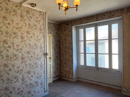 vente maison 5 pièces 76 m² à mirambeau (17150)  36 480 €