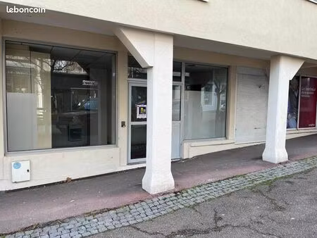 boutique 35 m² annonay