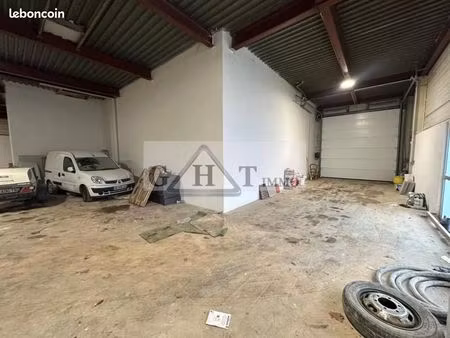 local industriel 320 m²