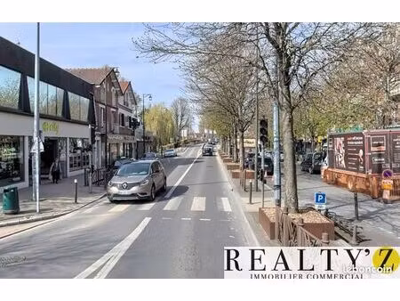 local commercial 282 m²