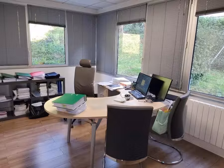 vente locaux professionnels 110 m² à lissieu (69380)  224 000 €