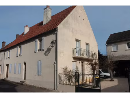 vente immeuble 15 pièces 310 m² à seurre (21250)  280 000 €