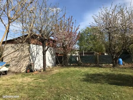 terrain constructible au calme à itteville