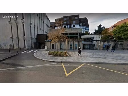 2 emplacements de parking au centre ville