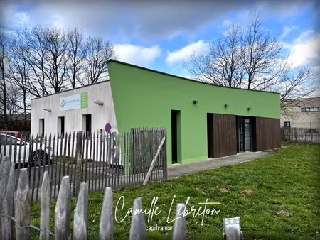 vente locaux professionnels 5 pièces 135 m² à vallet (44330)  315 000 €