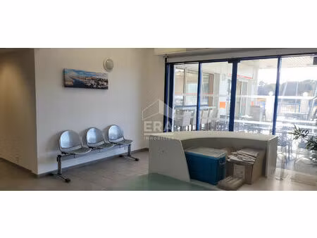 local commercial coudoux 193 58 m2