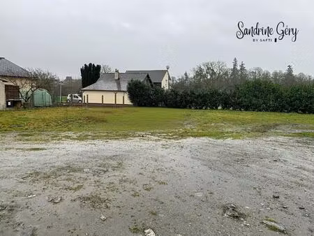 terrain libre de constructeur