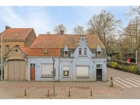 2 grondig te renoveren/te slopen woningen te koop in centrum vichte vlakbij kasteel beuken