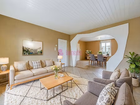 maison jumelée à rénover à clouange avec garage  jardin et dépendance