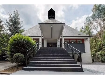bureau à louer à embourg