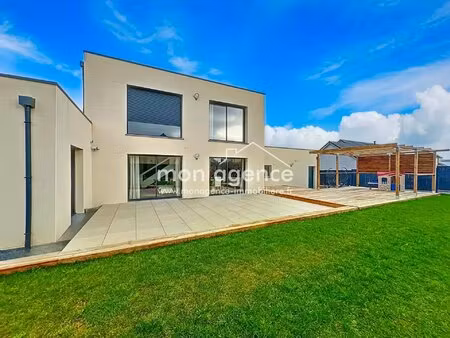 à vendre – maison contemporaine 188m² sur terrain clos de 880m² – critot 76680