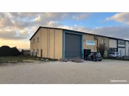 bureaux  entrepôt 320 m² châteauneuf-du-rhône