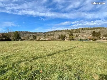 terrain 1 673 m² tremolat