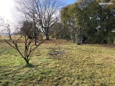 terrain 1065 m² birac