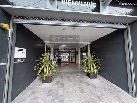 bureaux 26 m² vitré