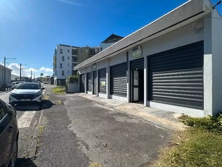 local 95 m² saint benoit