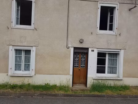 maison ancienne avec beaucoup de charme