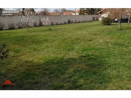 terrain 592 m² saint germain lespinasse