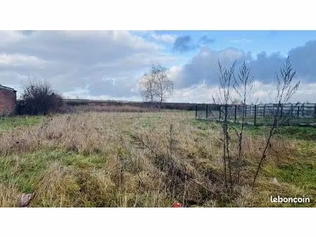 terrain 373 m² escaudain